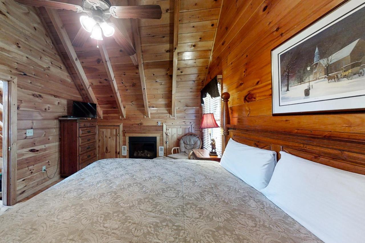 Chalet Of Dreams Pigeon Forge Exterior photo